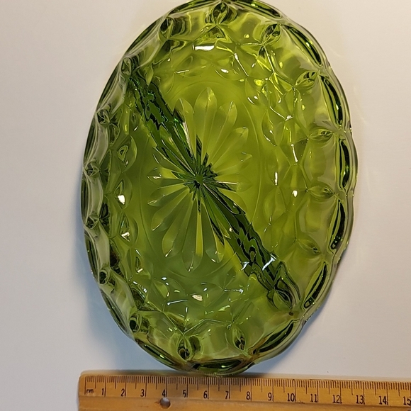 Vintage Green Glass Candy Dish - Picture 9 of 14